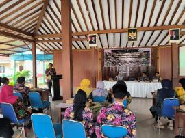 DISPUSSIP KABUPATEN GUNUNGKIDUL VISITASI LOMBA PERPUSTAKAAN DESA/KALURAHAN DI PERPUSTAKAAN MELATI KA